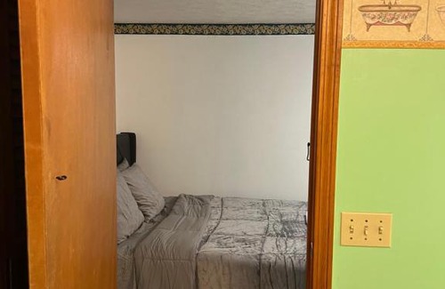 Biddeford House | Large Private Room with shared bathroom (Room #4)