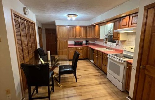 Biddeford House | Large Private Room with shared bathroom (Room #4)