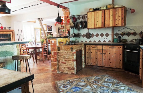 Monteux House | Large Provencal Mas and independent Gîte 270m2- 4000m2 of land