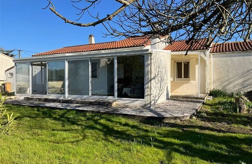 Saujon House | Large quiet house for 8 people - 10km from Royan
