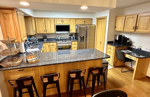 Pelican Rapids House | Large & quiet Pelican Lake - Game Room, Sauna, Great Views, Boat & Jet Ski Lifts