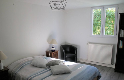 Arbonne House | Large, quiet T2 between sea and mountains