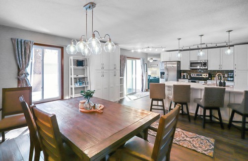 Millard House | Large Ranch; 4 Bed; 2.5 Bath; Patio