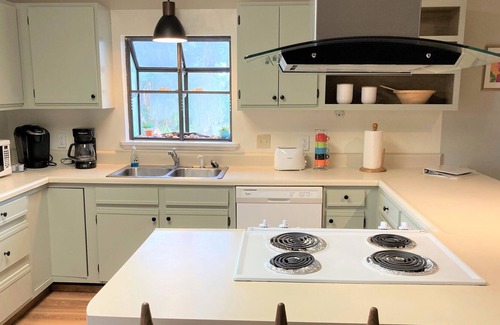 Indian Pass Cottage | Large screen porch plus open deck, Good Price Value! Short walk to beach access