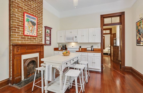 Audubon House | Large Shotgun Double In Perfect Uptown Location