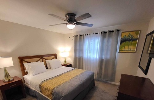 Cordova House | Large Southern Mansion with Swimming Pool, 5 king beds