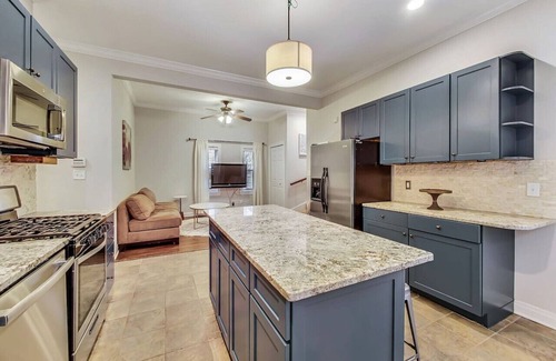Wrightwood Neighbors Apartment | Large Space, Two Levels ,Deck, Parking