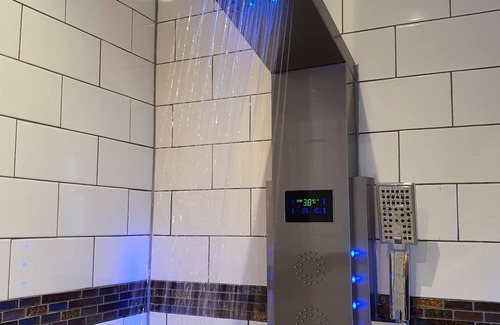 Wainhouse Corner House | Large & Spacious with Games Room, bungalow nr Bude