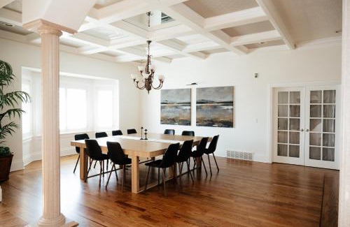 South Jordan House | Large & Spacious Home, Sleeps 23+ near SLC