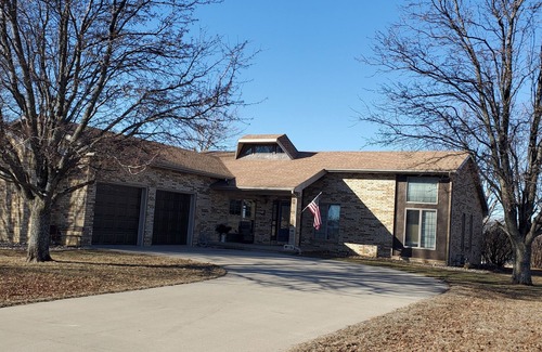 Olpe House | Large spacious house located in quiet neighborhood
