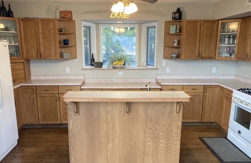 Blind Bay House | Large & spacious, open concept lake & mountain view family home in Sorrento.