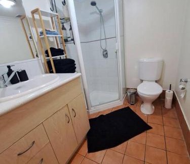 Fortitude Valley Apartment | Large studio balcony, spa & pool