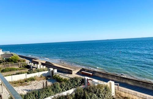 Pornichet Apartment | Large studio direct access to the beach