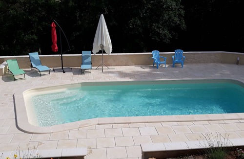 Montignac Apartment | Large studio 2/3 persons, 1 bedroom, swimming pool, near Lascaux IV