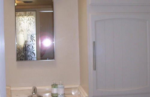 Blenman-Elm House | Large Studio Guesthouse in Central Tucson Historic Neighborhood