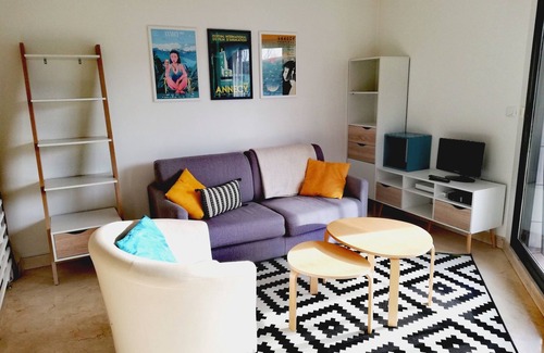 Annecy Old Town Apartment | Large studio in the center of Annecy
