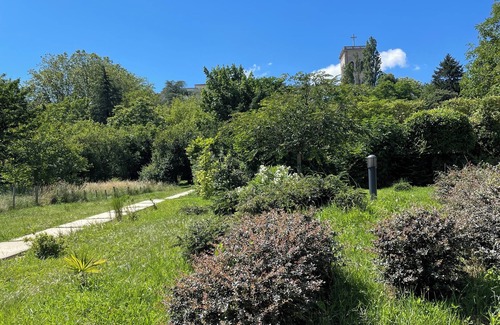 Provinces - Chavril Apartment | Large studio/terrace and secure garage