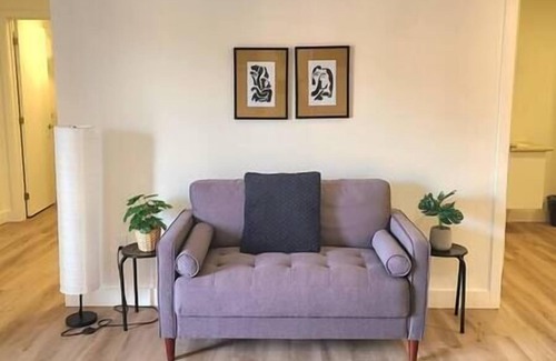 Cite-Universitaire Apartment | Large studio with balcony