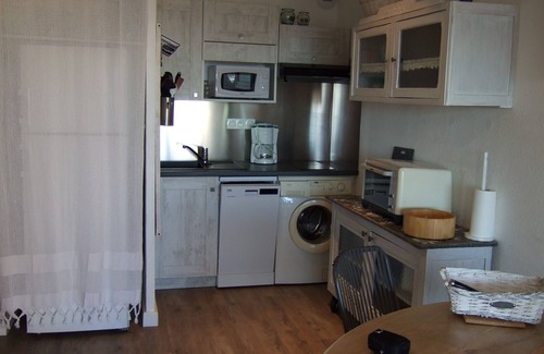 Port-Vendres Apartment | Large studio with terrace, sea view, all comforts, near Collioure, private parking