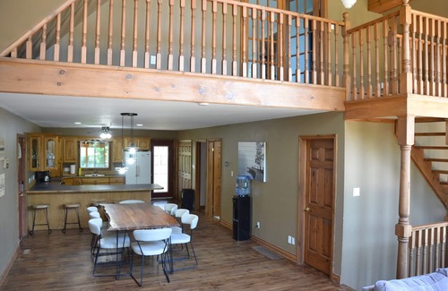 Central Huron Cottage | Large Stunning Cottage - Beach access to beautiful Lake Huron