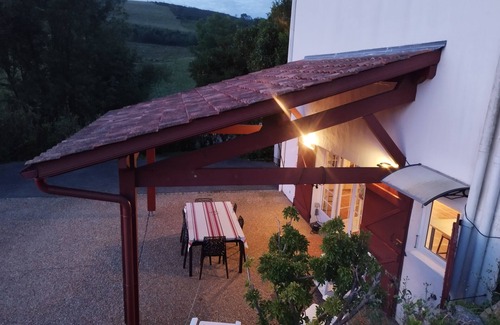 Souraide Apartment | Large T2 of 70 m2 in the middle of a quiet garden of 6000m2