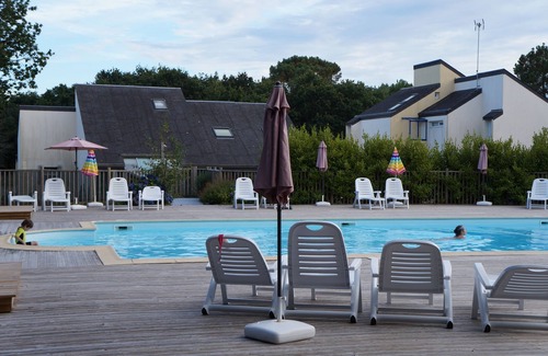 Combrit Apartment | large T3 with garden, heated pool and beach 700 m