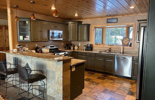 Mercer House | Large Turtle Flambeau Flowage House with game room, sauna, & great fishing.