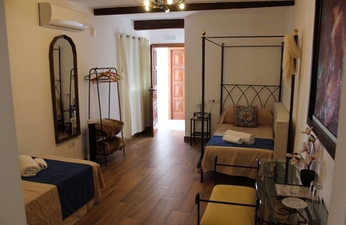 Cuevas Del Almanzora Hotel | LARGE TWIN ROOM WITH PRIVATE TERRACE