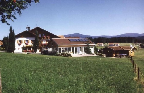 Riedlhutte Apartment | Large vacation apartment Lusenblick (60m2) with balcony