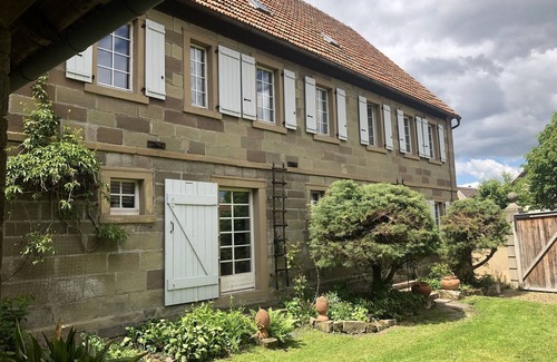 Oberschwarzach Apartment | Large vacation home for 6 people with fireplace (150sqm)