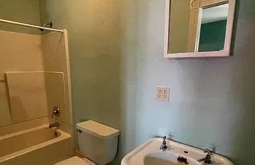 Perry House | Large Very Roomy Home with 2 Car Plus attached Garage
