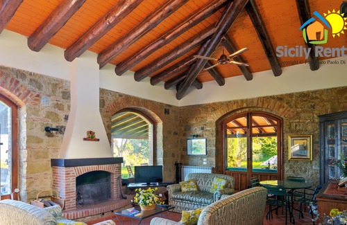 Acquedolci Villa | Large villa with a view of the Aeolian archipelago