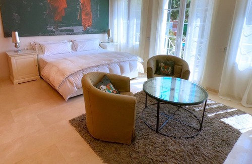 Cabrils House | Large villa with private pool, views and suites