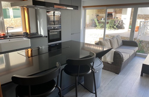 Ericeira Villa | Large Villa with Private Heated Pool - Ericeira Centre 5 mins/Lisbon 40 mins