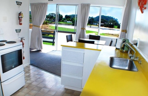 Matapouri House | Large water-front beach complex (4 separate units)