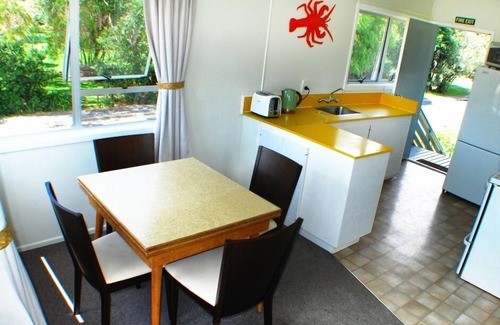 Matapouri House | Large water-front beach complex (4 separate units)