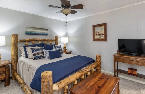 Little Kowaliga House | Large Waterfront Lake House On Neros Point, Lake Martin
