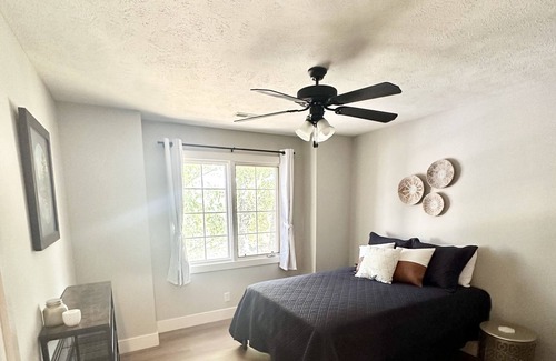 West Omaha House | Large West O House on Golf Course - CWS