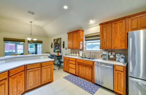 Waxahachie House | Large Yard: Pet-Friendly Waxahachie Vacation Home!