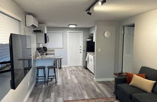 Largo Apartment | Largo Central Park "D" One Bed Apt
