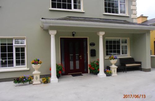 Killarney Bed & Breakfast | Larkfield House B&B, Ballycasheen Kerry V93 WD51