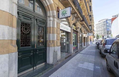 San Sebastian Centro Apartment | Larramendi I | The Rentals Collection
