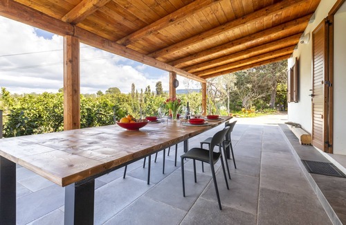 Alghero House | Las Abellas House surrounded by greenery, 5 minutes from the beach and the city.