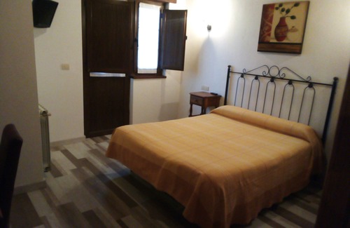 Pimiango Apartment | Las Cabañas senior plus rural apartment in Pimiango for 2 persons