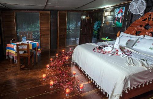 Marques de Comillas Cabin | Las Guacamayas Lodge Resort, Selva Lacandona, Chiapas México