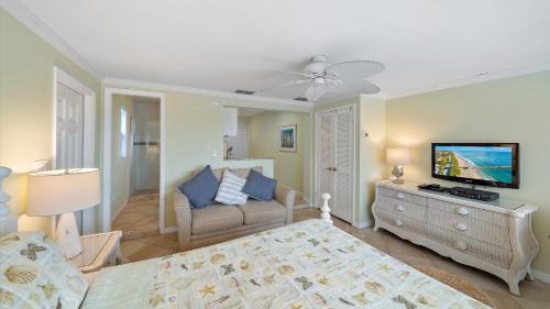 Longboat Key Apartment | Las Hermanas 4