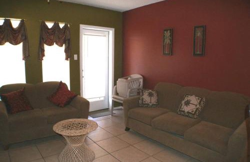 South Padre Island Apartment | Las Palmas 8 Close to entertainment district, beach access