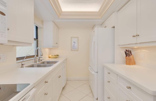 Captiva Condo | Last Min Cancellation means big savings for you ! Feb 29th thru March 7th 25% off ! Rate reflects discount