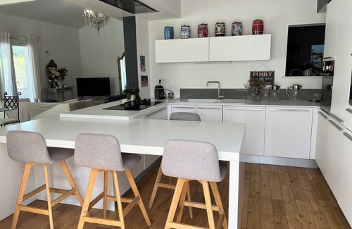 Le Triadou Villa | LAST MINUTE EXCEPTIONAL VILLA POOL HOUSE SWIMMING POOL BOULODROME SPORTS AREA