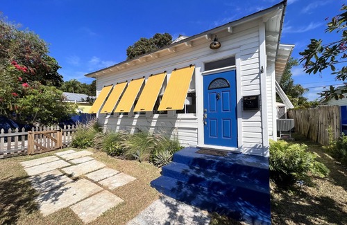 New Town House | Last Stop in Paradise